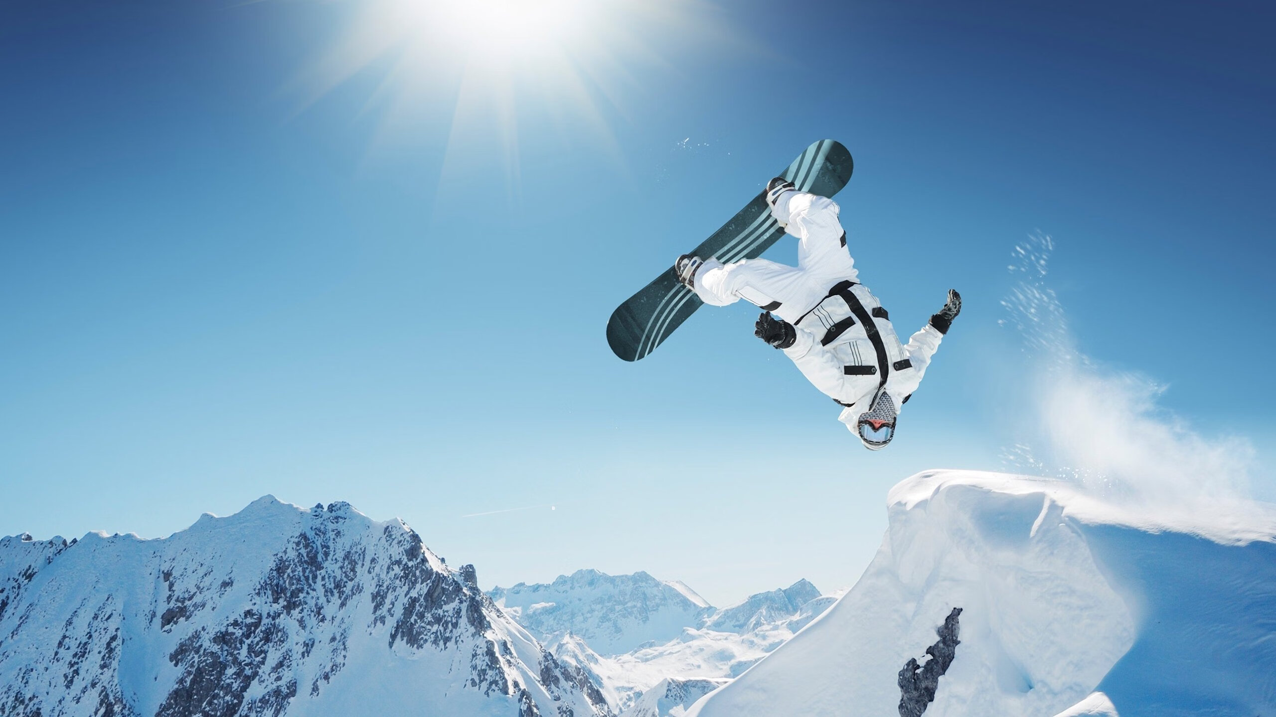 哥伦比亚马术协会与国际马术联合会合作，举办国际马术交流活动，促进技术交流。