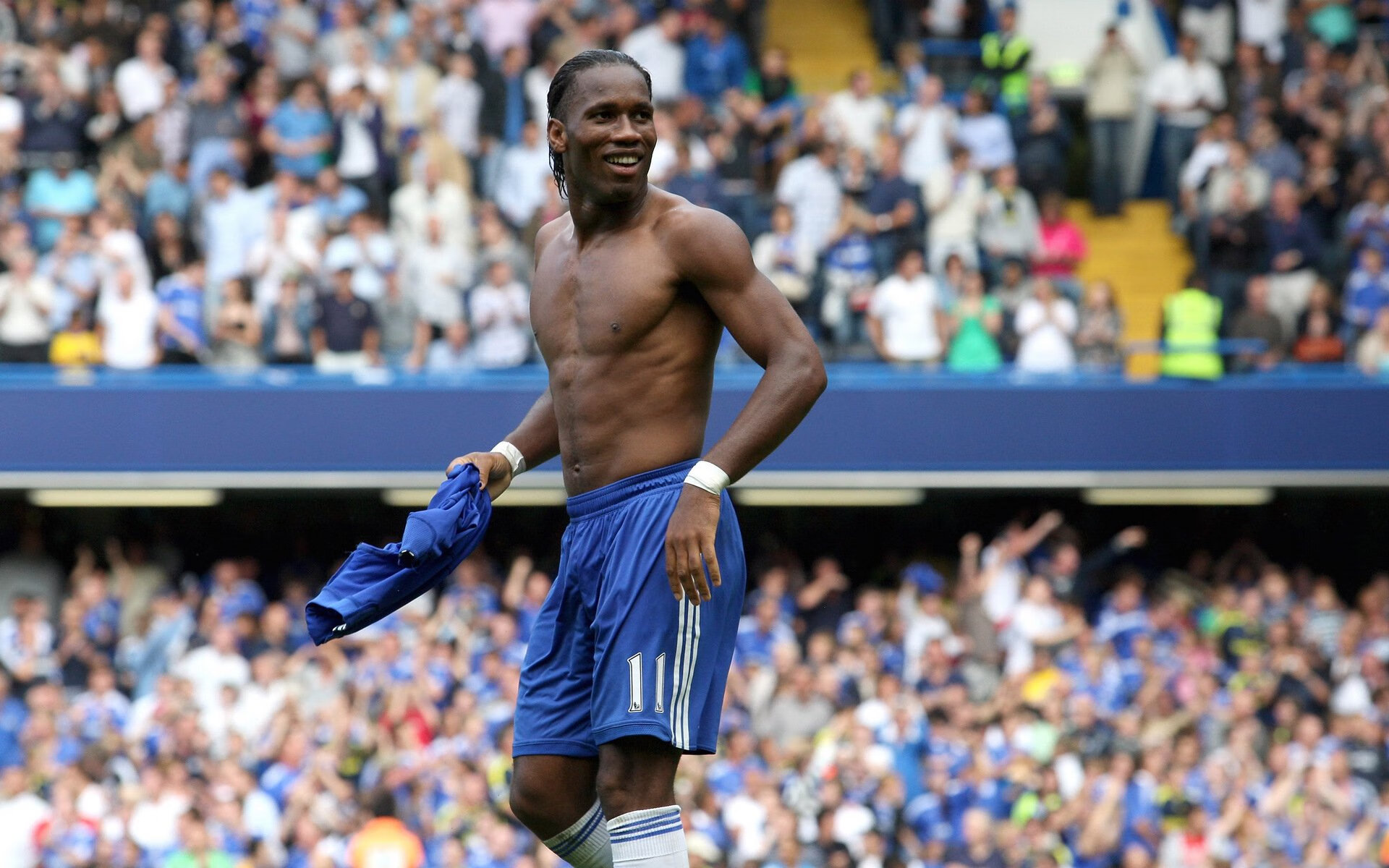 巴西强队备受瞩目，实力碾压对手，巴西最强国家队