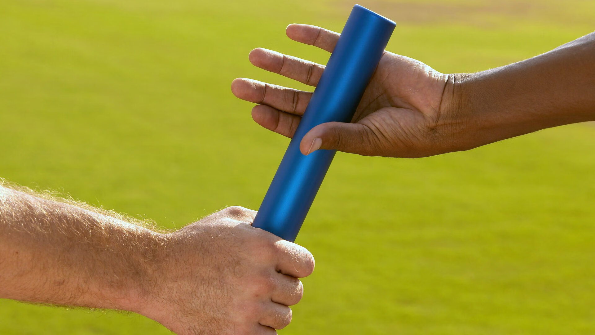 托桑·埃夫布奥姆万成为NBA未来之星，埃托奥布冯